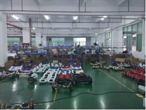 只剩100萬養(yǎng)活900名工人，外貿(mào)工廠的生存之路 轉(zhuǎn)向國內(nèi)貿(mào)易代理